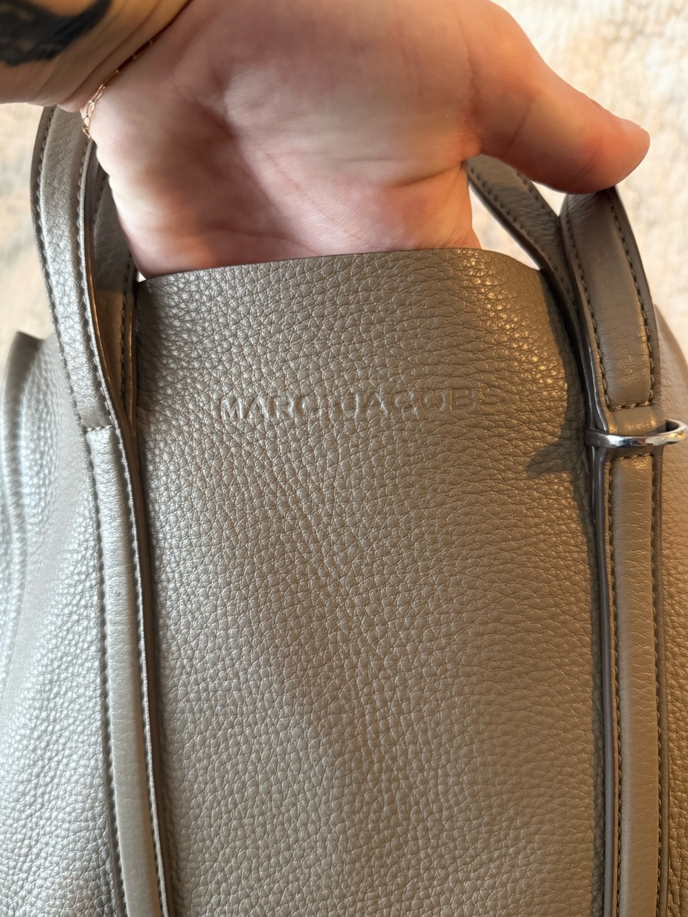 Authentic Marc Jacobs "The Tag Tote 27" Leather Bag-Cement Grey/Red Interior EUC - Picture 2 of 13